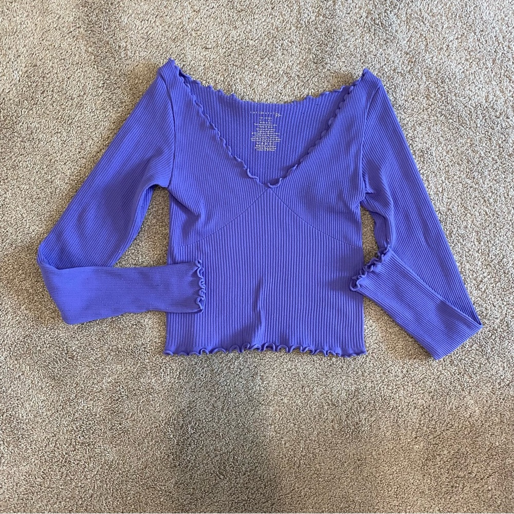 Intimately fp XS/S ribbed long sleeve v neck